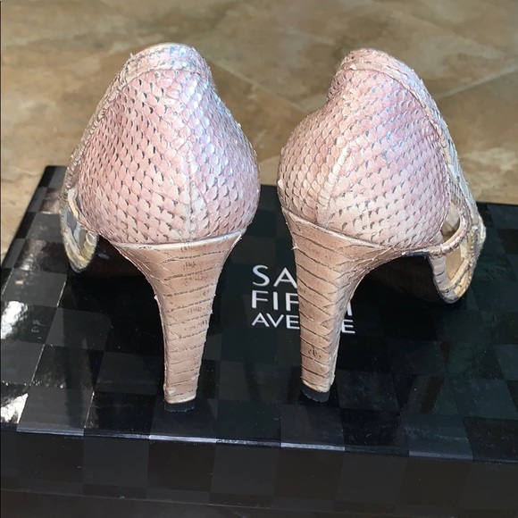 Stuart Weitzman Peep toe pump - Picture 3 of 6